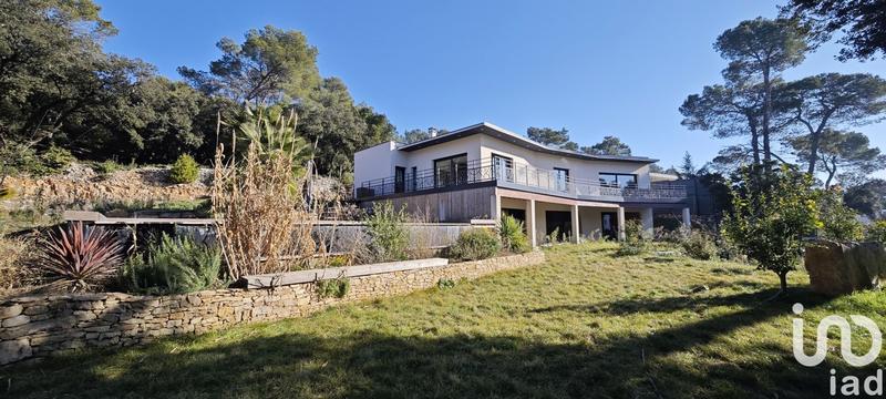 Maison - 200 m² - 5 pièces