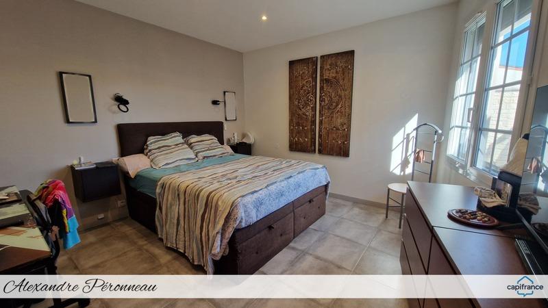 Villa - 285 m² - 9 pièces