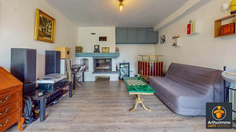 Maison traditionnelle - 180 m² - 7 pièces