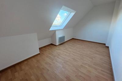 Maison - 113 m² - 9 pièces