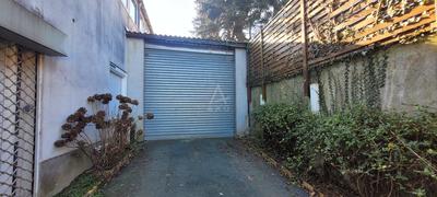 Entrepôt - 583 m² - 9 pièces