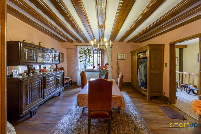 Maison traditionnelle - 156 m² - 6 pièces