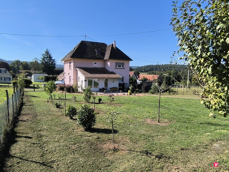 Maison - 260 m² - 7 pièces