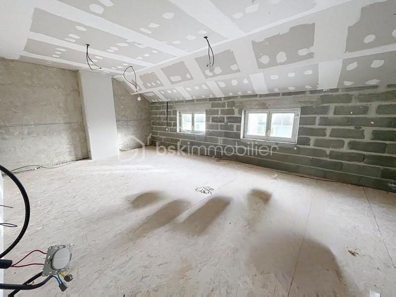 Maison - 312 m² - 8 pièces