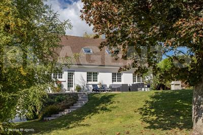 Maison - 180 m² - 7 pièces