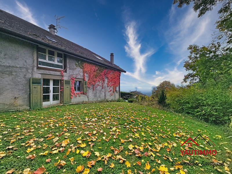 Maison - 200 m² - 6 pièces