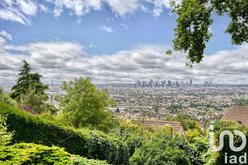 Maison - 223 m² - 8 pièces