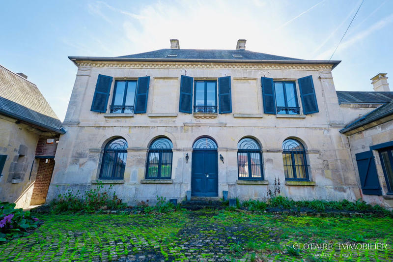 Maison ancienne - 204 m² - 10 pièces