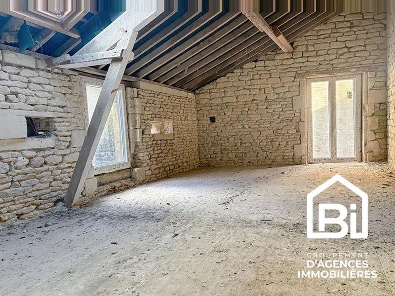 Maison - 338 m² - 12 pièces