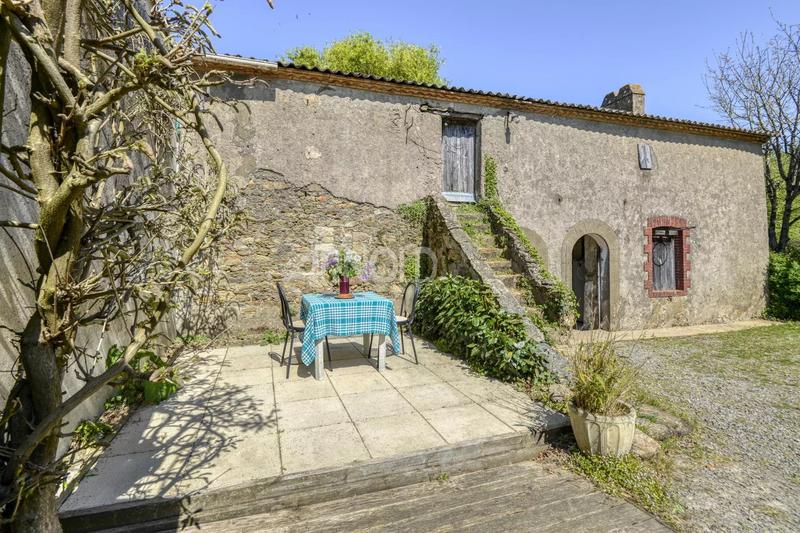 Maison - 140 m² - 5 pièces