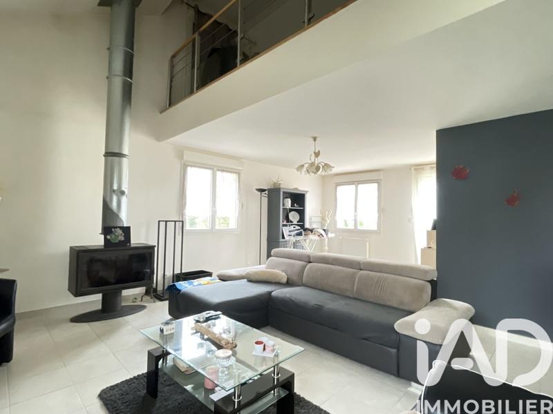 Maison - 235 m² - 8 pièces