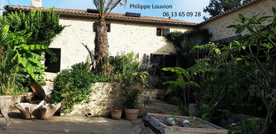 Demeure - 340 m² - 11 pièces