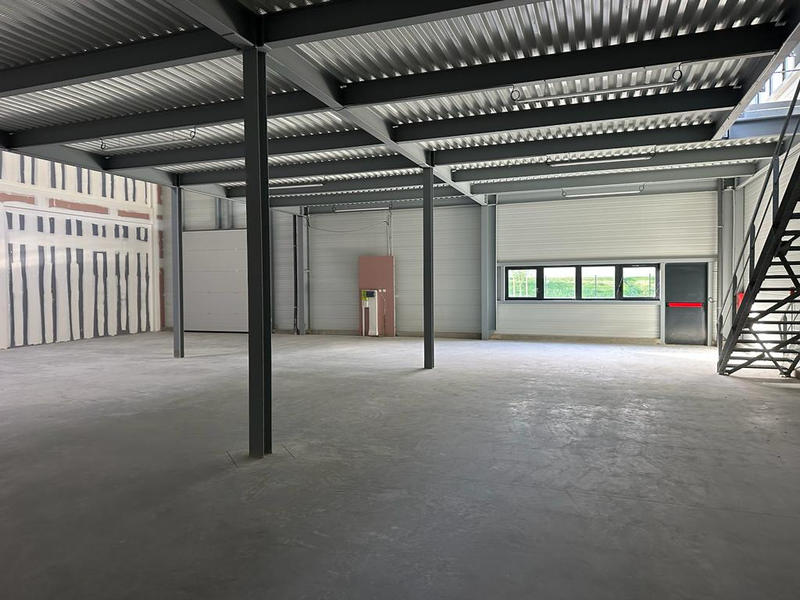 Entrepôt - 511 m²