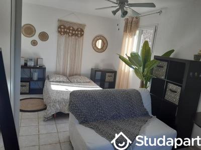 Chambre - 25 m² - 1 pièce