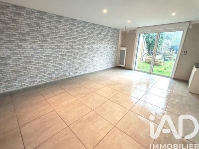 Maison - 97 m² - 5 pièces