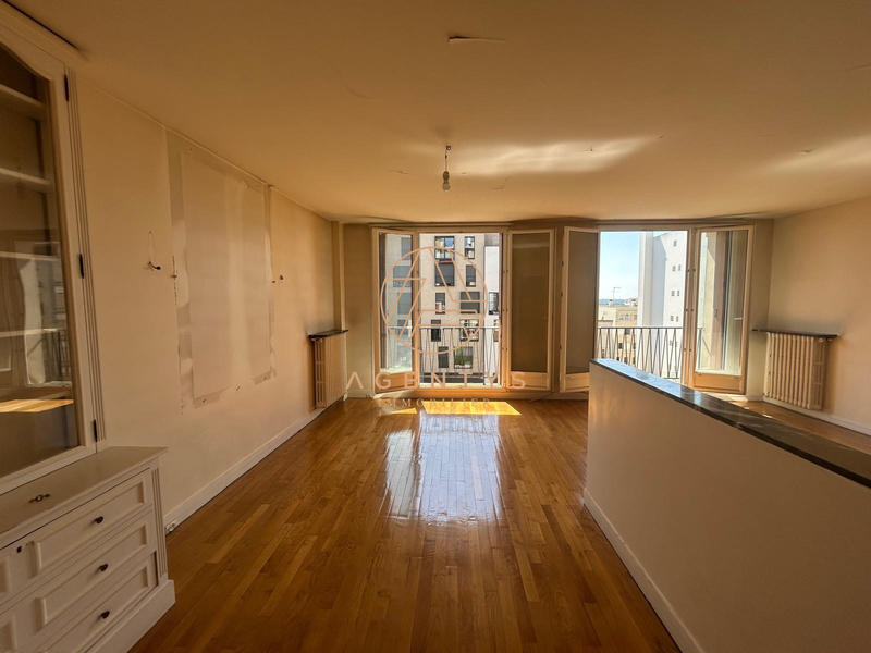 Appartement - 83 m² - 4 pièces