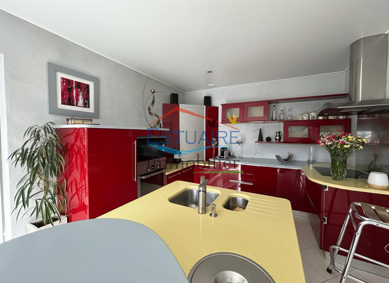 Maison - 170 m² - 7 pièces