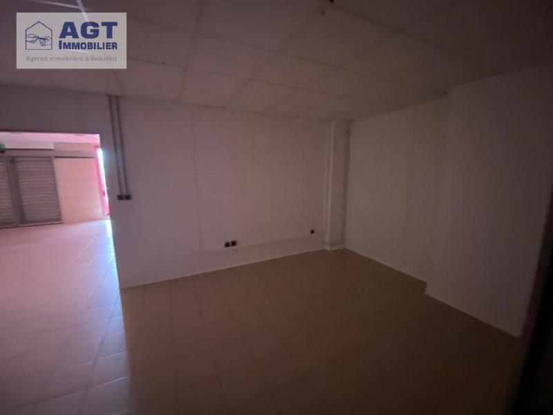 Local commercial - 137 m² - 4 pièces