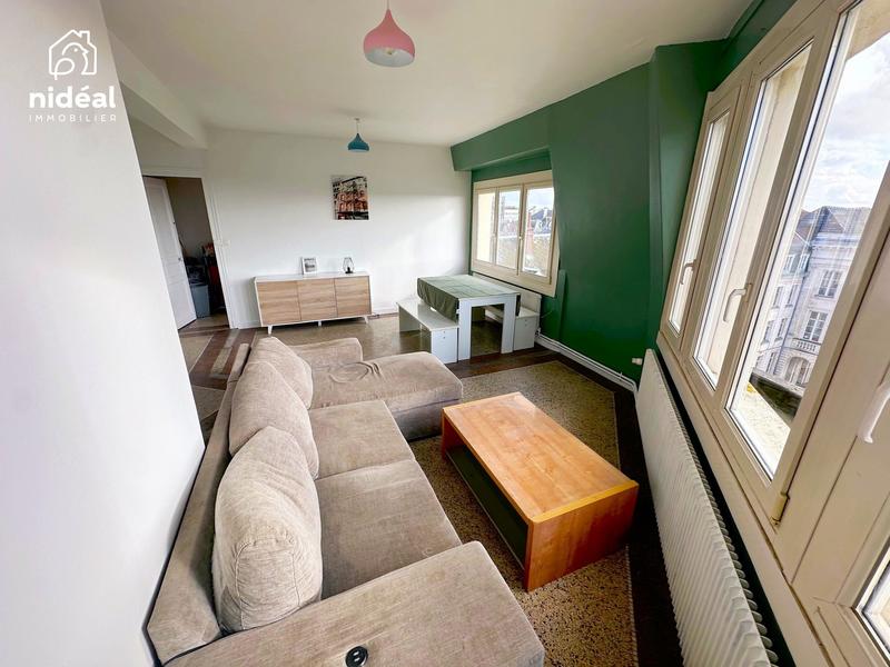 Appartement - 89 m² - 6 pièces