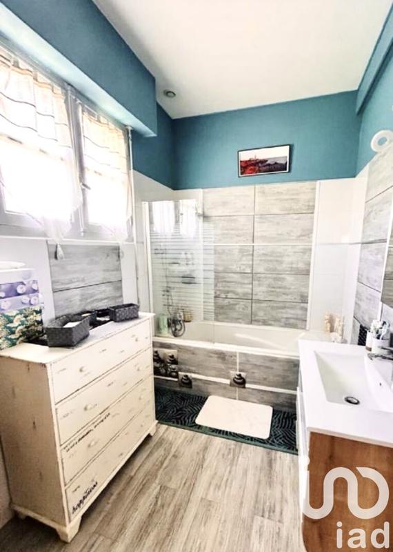 Maison - 96 m² - 5 pièces