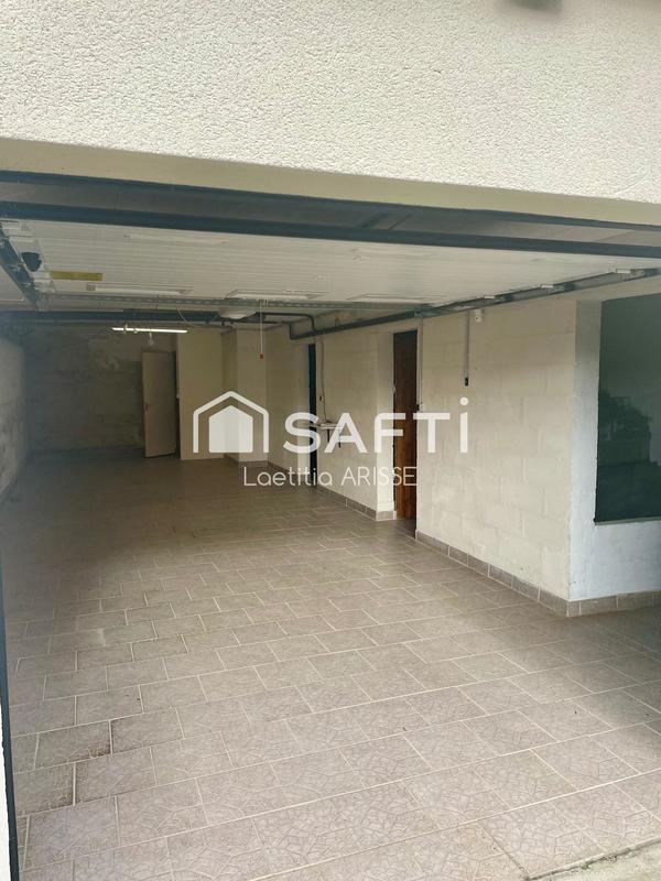 Maison - 90 m² - 5 pièces