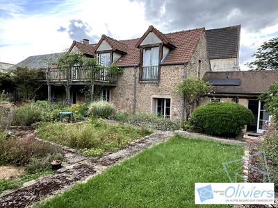 Maison - 180 m² - 5 pièces