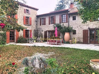 Maison - 354 m² - 12 pièces