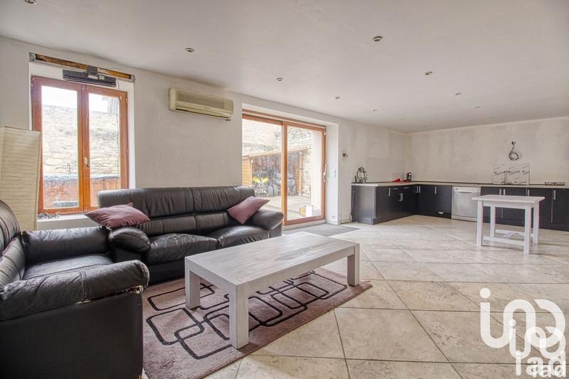 Maison - 202 m² - 8 pièces