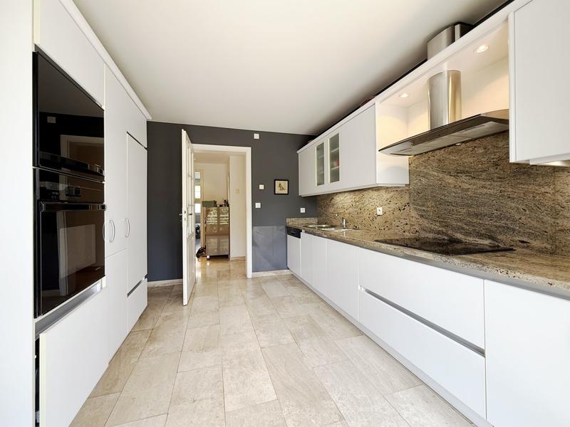 Appartement - 120 m² - 5 pièces