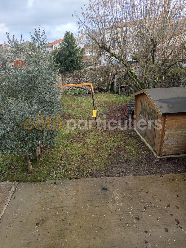 Maison - 210 m² - 10 pièces