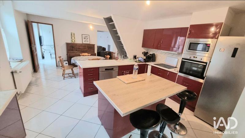 Maison - 140 m² - 5 pièces