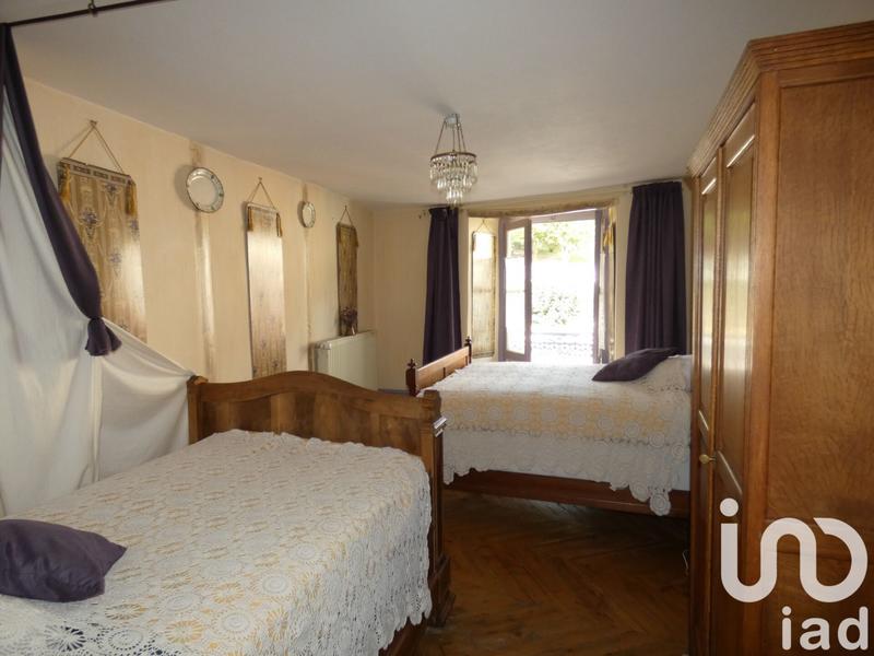 Maison de village - 300 m² - 10 pièces