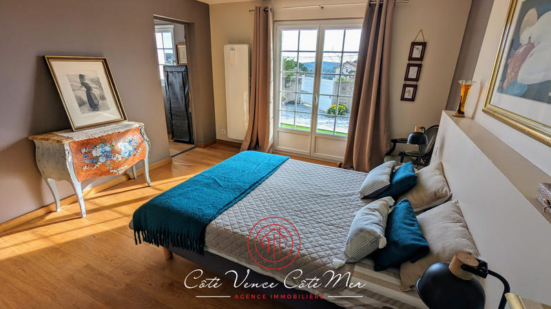 Maison - 168 m² - 6 pièces