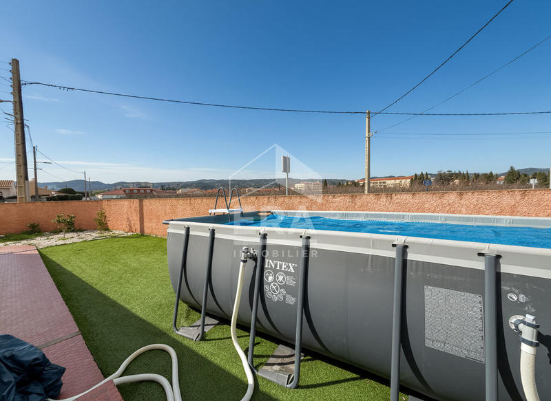 Maison - 95 m² - 5 pièces