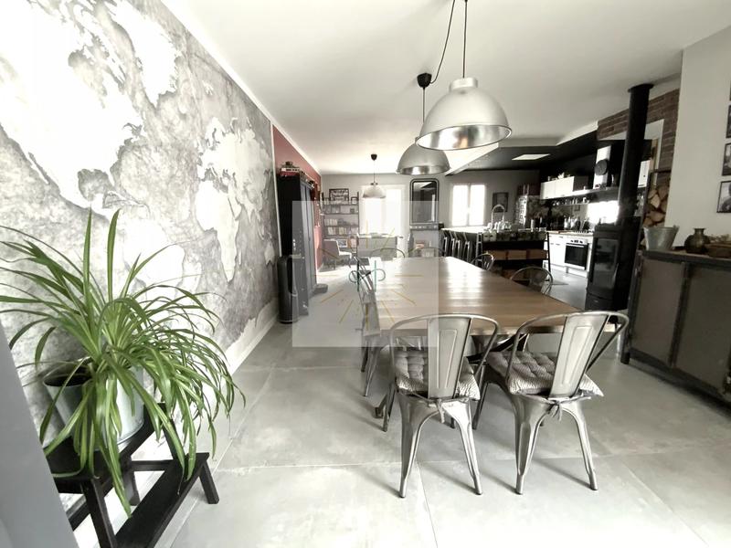 Maison - 108 m² - 5 pièces