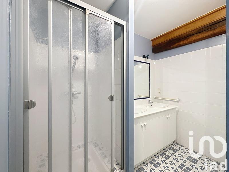 Maison - 235 m² - 6 pièces