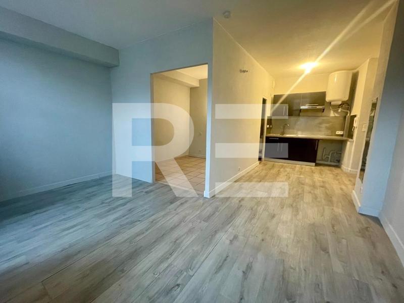 Immeuble - 161 m² - 6 pièces