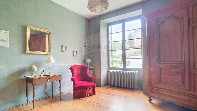 Maison - 162 m² - 6 pièces