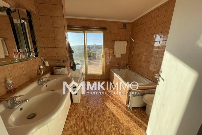 Appartement - 87 m² - 3 pièces