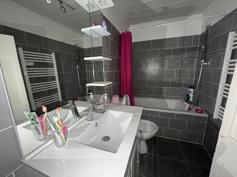 Maison - 102 m² - 5 pièces