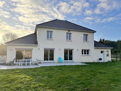 Villa - 210 m² - 6 pièces