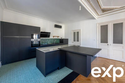 Appartement - 183 m² - 5 pièces