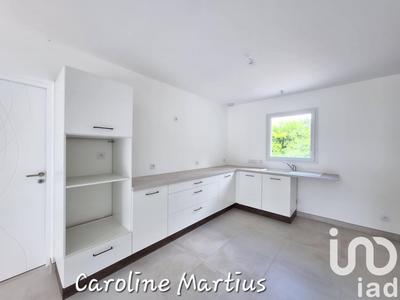 Maison - 94 m² - 4 pièces