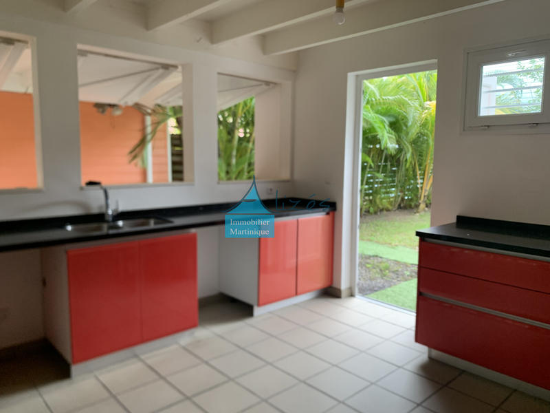 Maison - 87 m² - 4 pièces