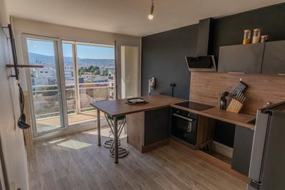 Appartement - 75 m² - 3 pièces