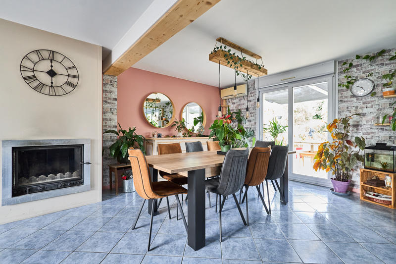 Maison - 180 m² - 6 pièces