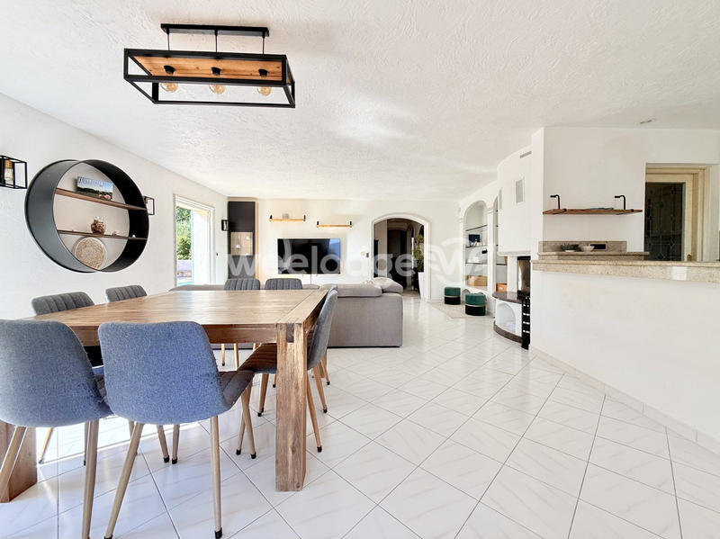 Villa - 153 m² - 6 pièces