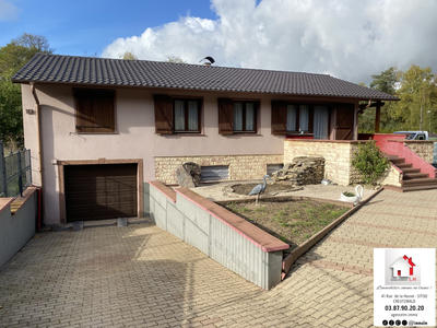 Maison - 94 m² - 5 pièces