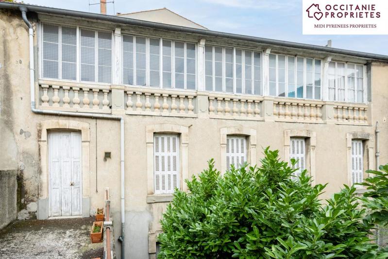 Maison de village - 282 m² - 8 pièces