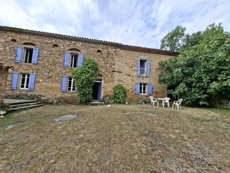 Maison - 225 m² - 7 pièces